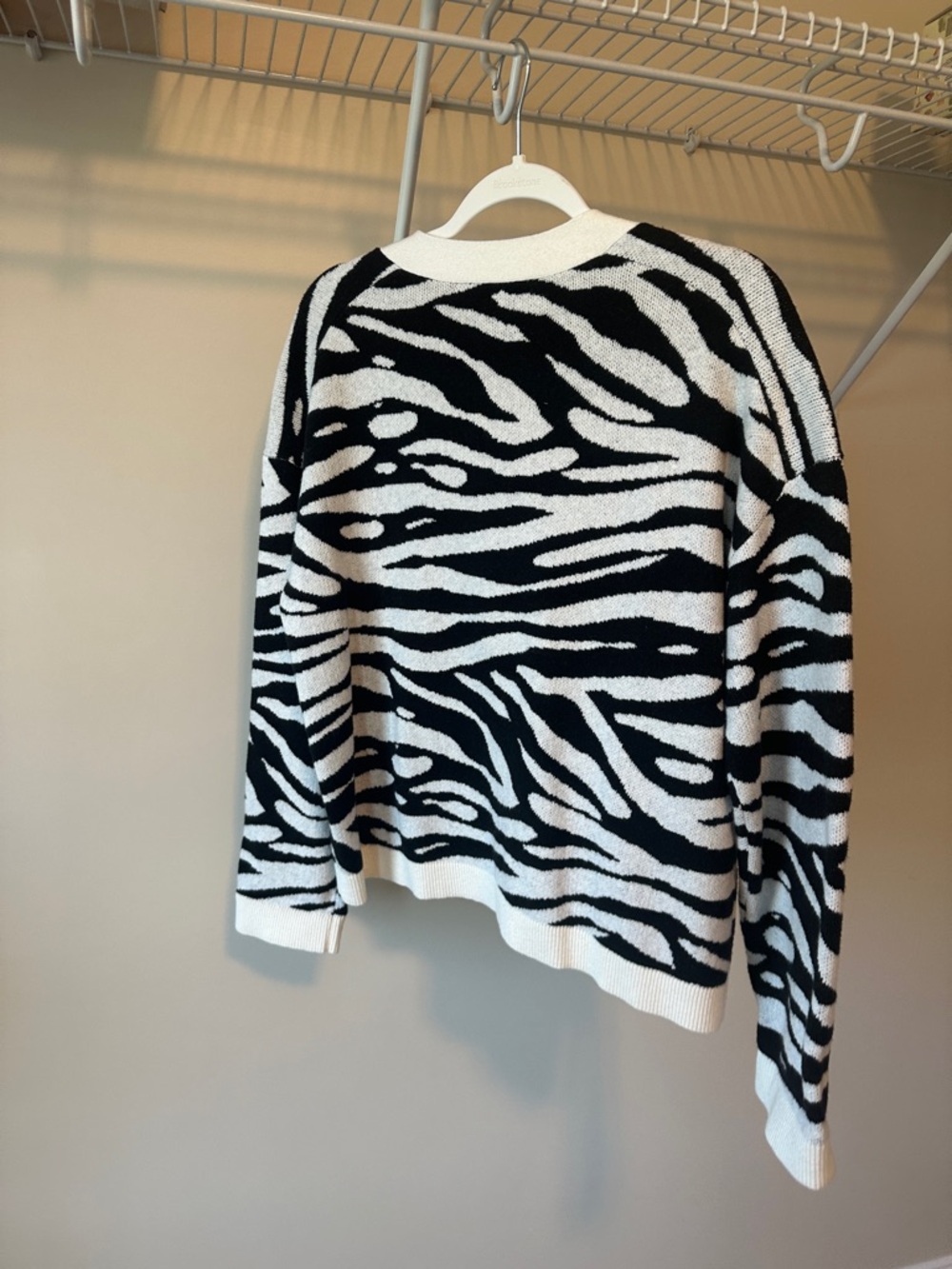 LOFT Black and White Zebra Print V-Neck Cardigan - Picture 3 of 3